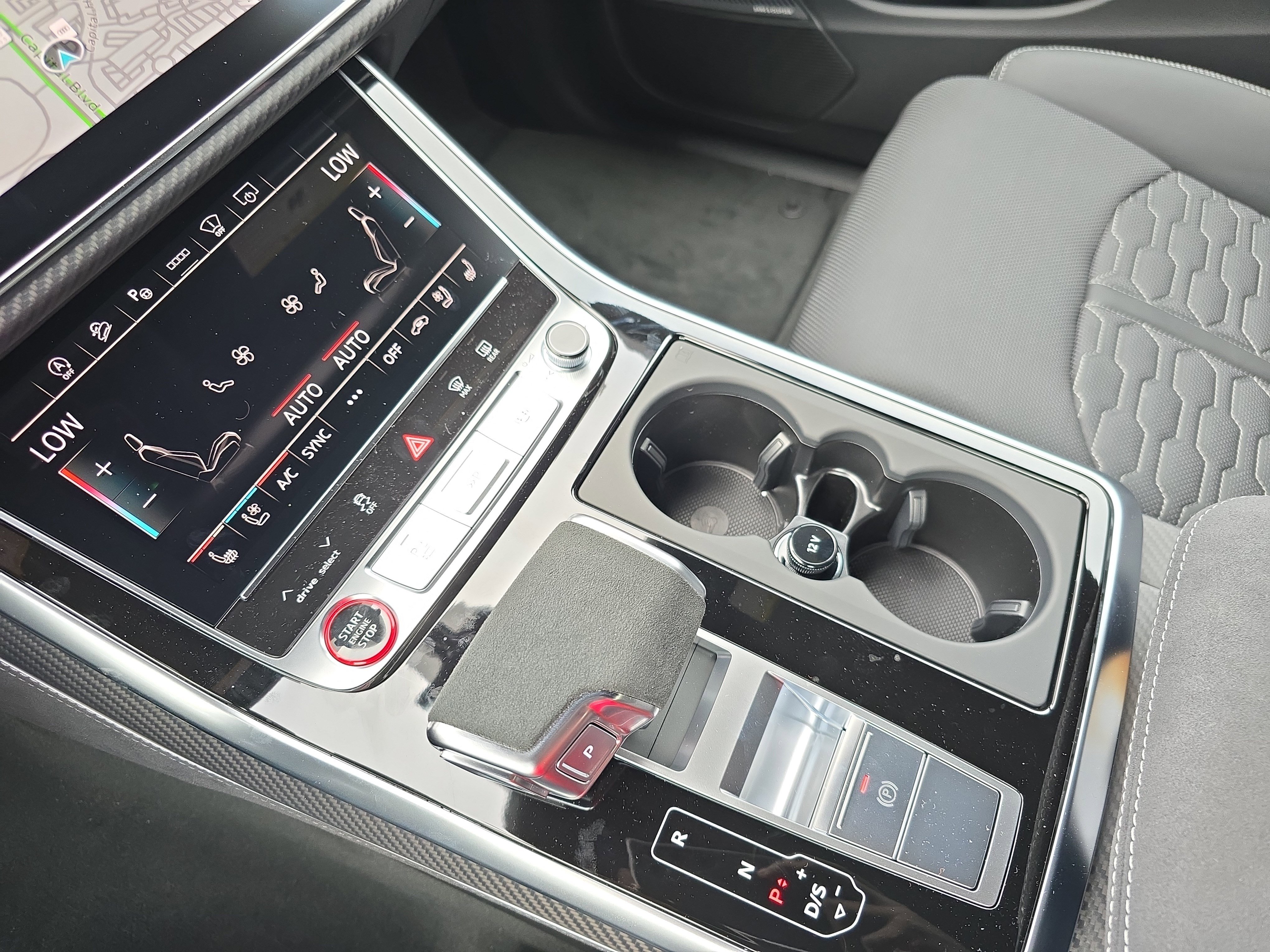 New 2025 Audi RS Q8 performance image 23