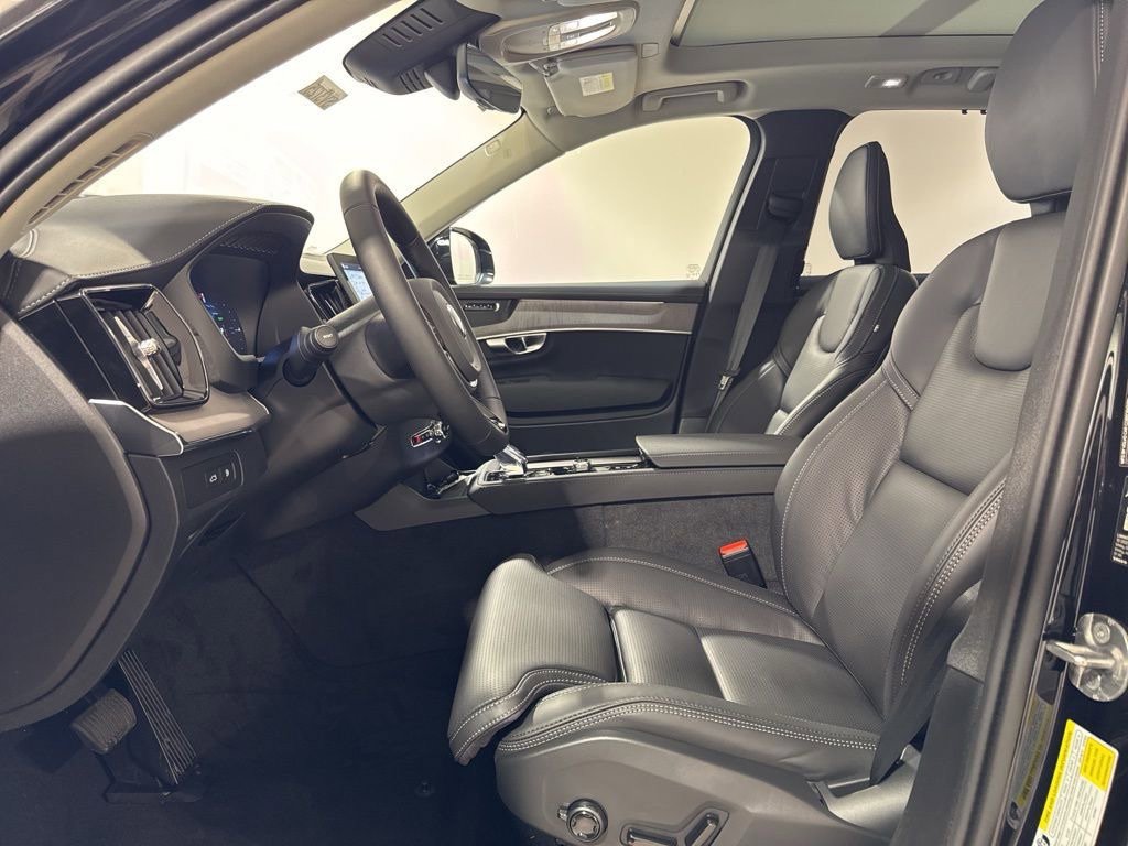 New 2026 Volvo XC90 T8 Ultra w/ Protection Package Premier AWD/4WD image 19