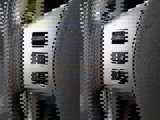 Used 2020 Nissan Frontier SV image 50