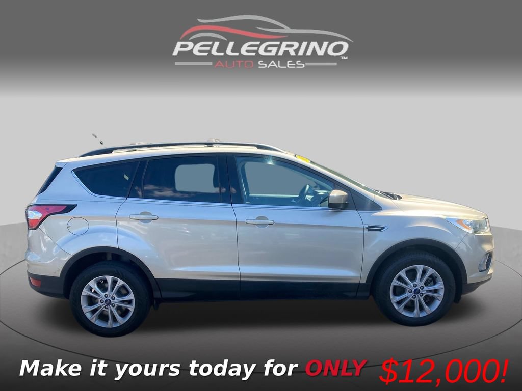 Used 2017 Ford Escape SE w/ Equipment Group 201A AWD/4WD image 8