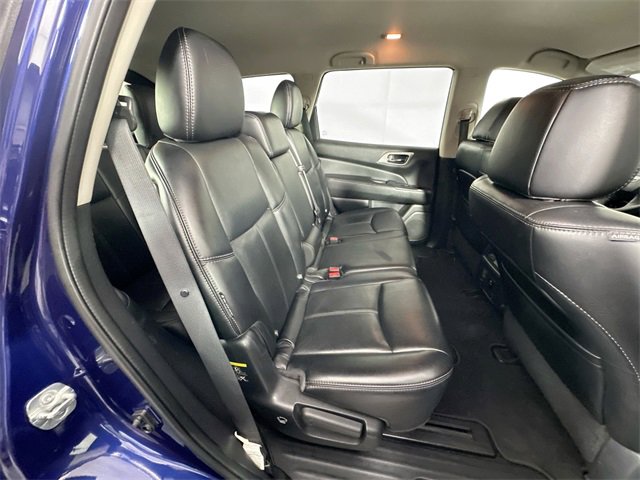 Used 2018 Nissan Pathfinder SL image 29