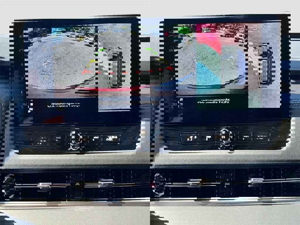 New 2025 Mitsubishi Outlander SE image 14