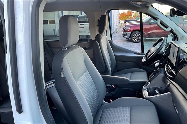 Used 2023 Ford Transit 350 XLT image 28