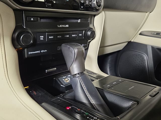 Used 2023 Lexus GX 460 Luxury w/ Sport Design Package AWD/4WD image 22