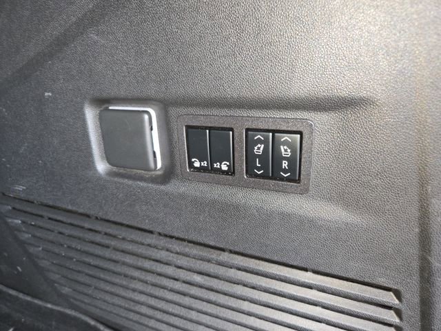 Used 2023 GMC Yukon XL Denali w/ Max Trailering Package AWD/4WD image 33