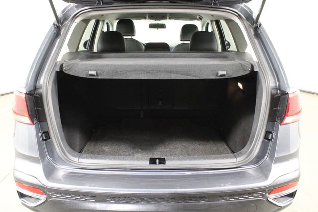 Used 2022 Volkswagen Taos SE image 13