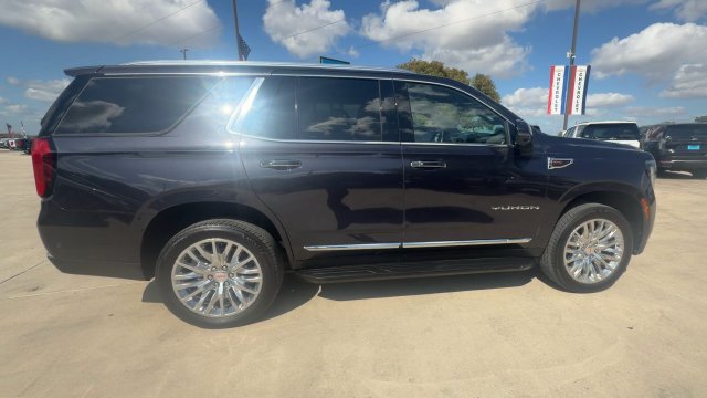Used 2026 GMC Yukon Elevation w/ Elevation Premium Package RWD image 9