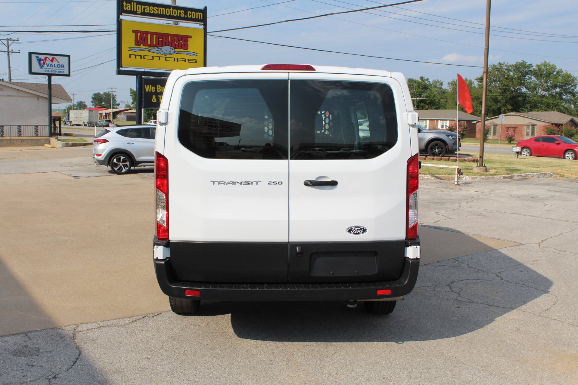 Used 2025 Ford Transit 250 Low Roof w/ Exterior Upgrade Package RWD image 6