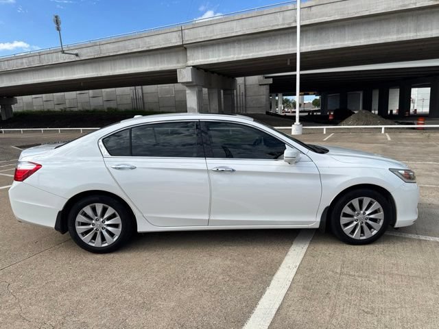 Used 2013 Honda Accord Touring image 2