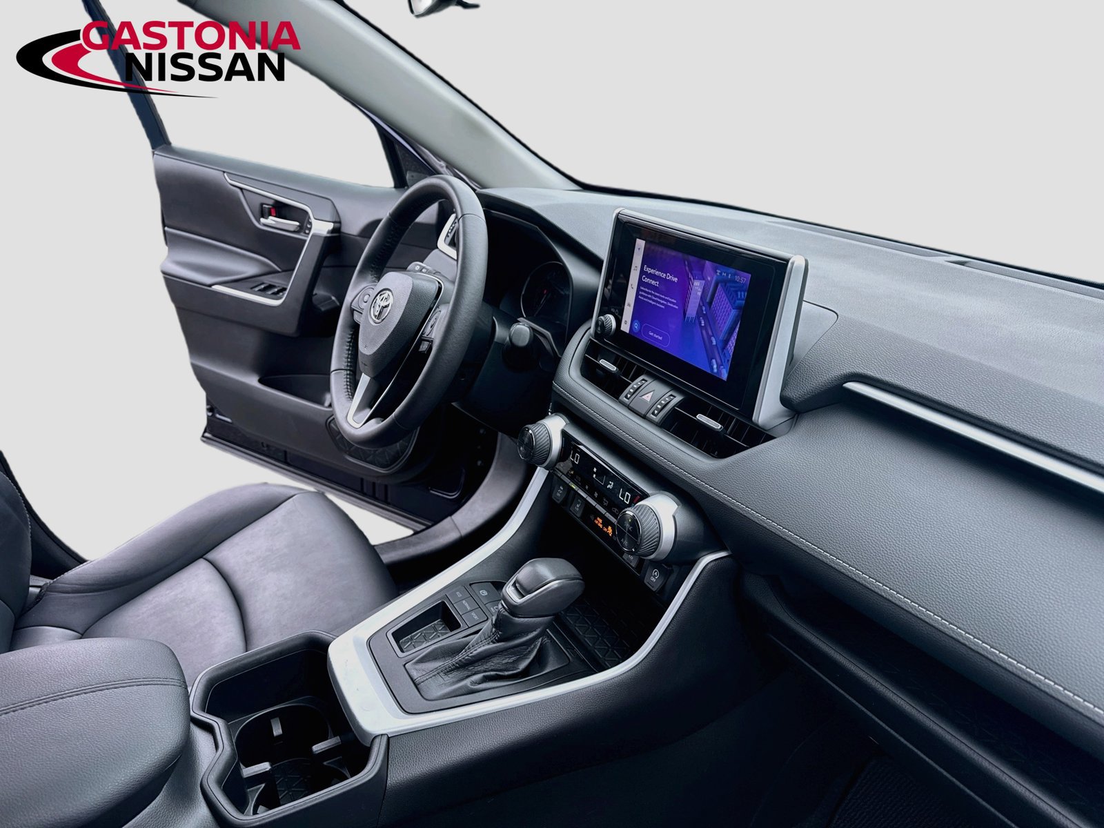 Used 2023 Toyota RAV4 XLE Premium FWD image 38