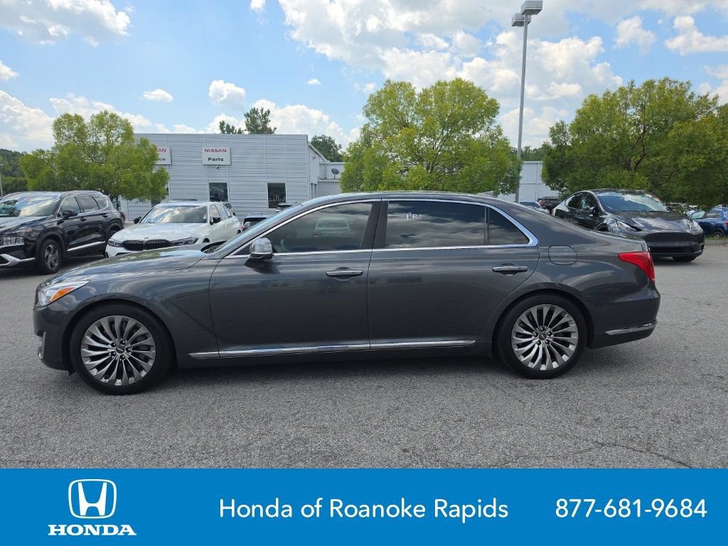 Used 2017 Genesis G90 5.0 Ultimate RWD image 2