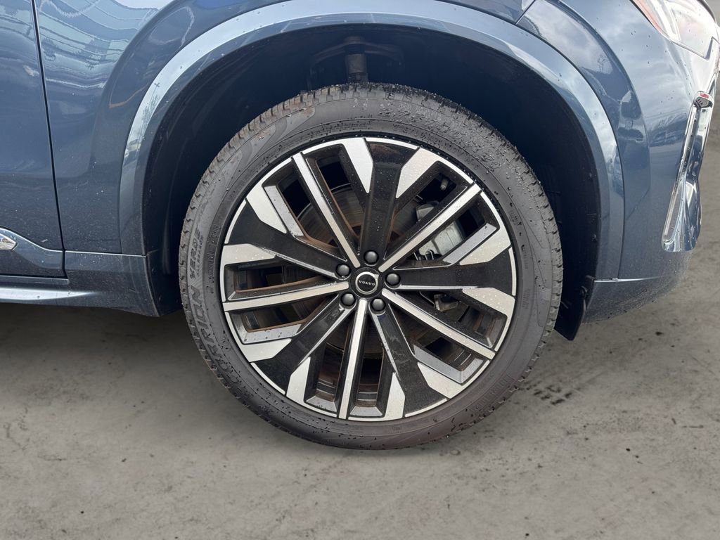 New 2025 Volvo XC90 T8 Core AWD/4WD image 8