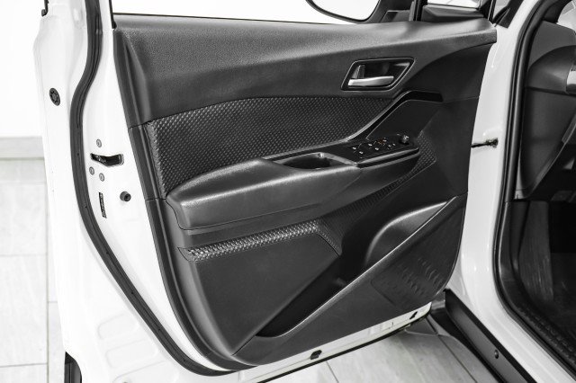 Used 2019 Toyota C-HR LE image 38