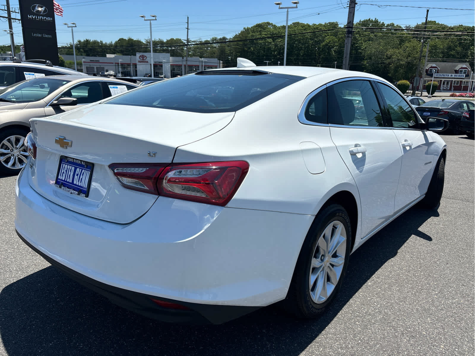 Certified 2022 Chevrolet Malibu LT FWD image 28
