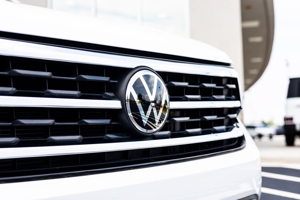 Used 2021 Volkswagen Atlas SE w/ Panoramic Sunroof Package FWD image 6