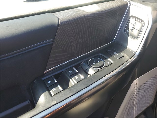 Used 2025 Ford F250 Platinum image 22