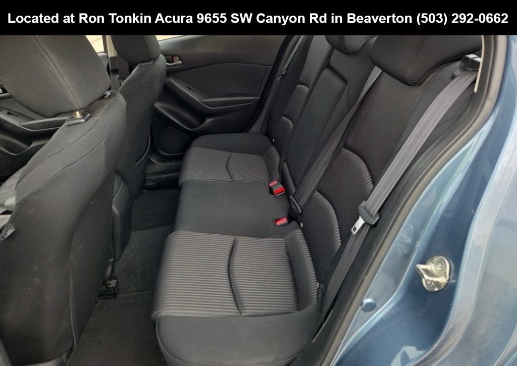 Used 2016 MAZDA MAZDA3 i Touring w/ Popular Equipment Package FWD image 11