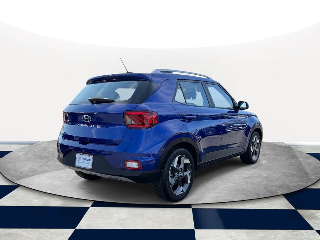 Certified 2023 Hyundai Venue SEL w/ Cargo Package image 5