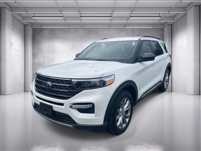 Used 2021 Ford Explorer XLT w/ Equipment Group 202A AWD/4WD image 7