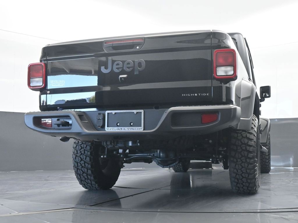 Used 2025 Jeep Gladiator Sport image 59