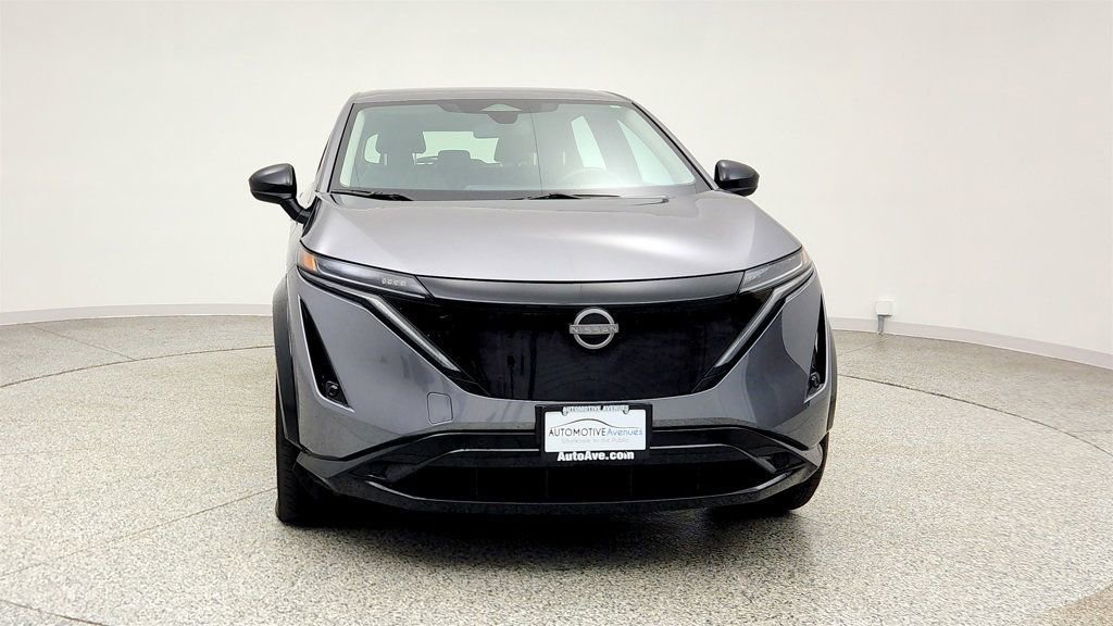 Used 2024 Nissan Ariya AWD image 2