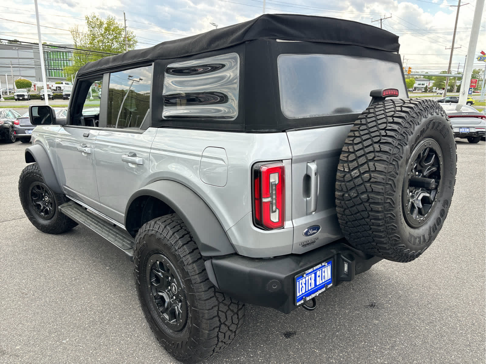 Used 2021 Ford Bronco Outer Banks w/ Sasquatch Package AWD/4WD image 25