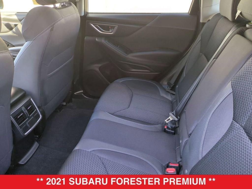 Used 2021 Subaru Forester Premium image 31