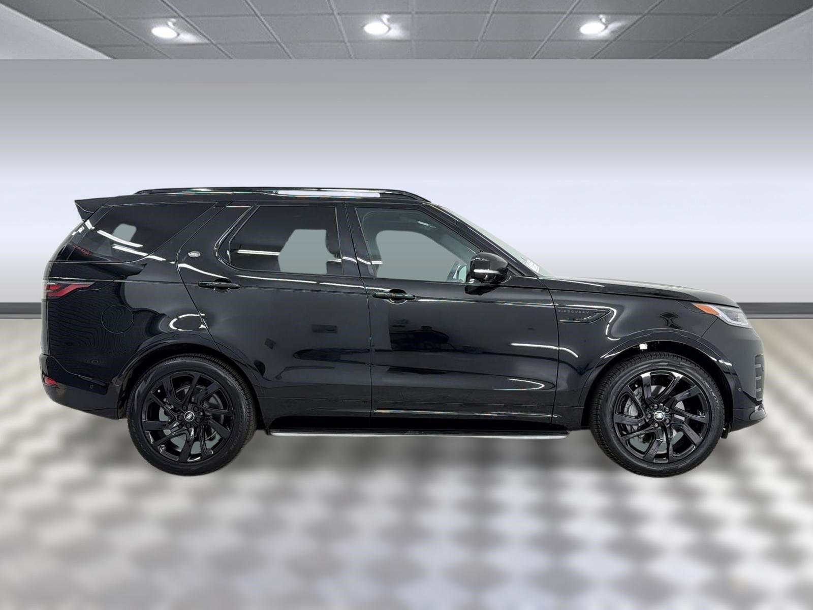 Certified 2025 Land Rover Discovery Dynamic SE AWD/4WD image 8