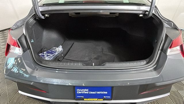 Certified 2024 Hyundai Elantra SEL FWD image 28