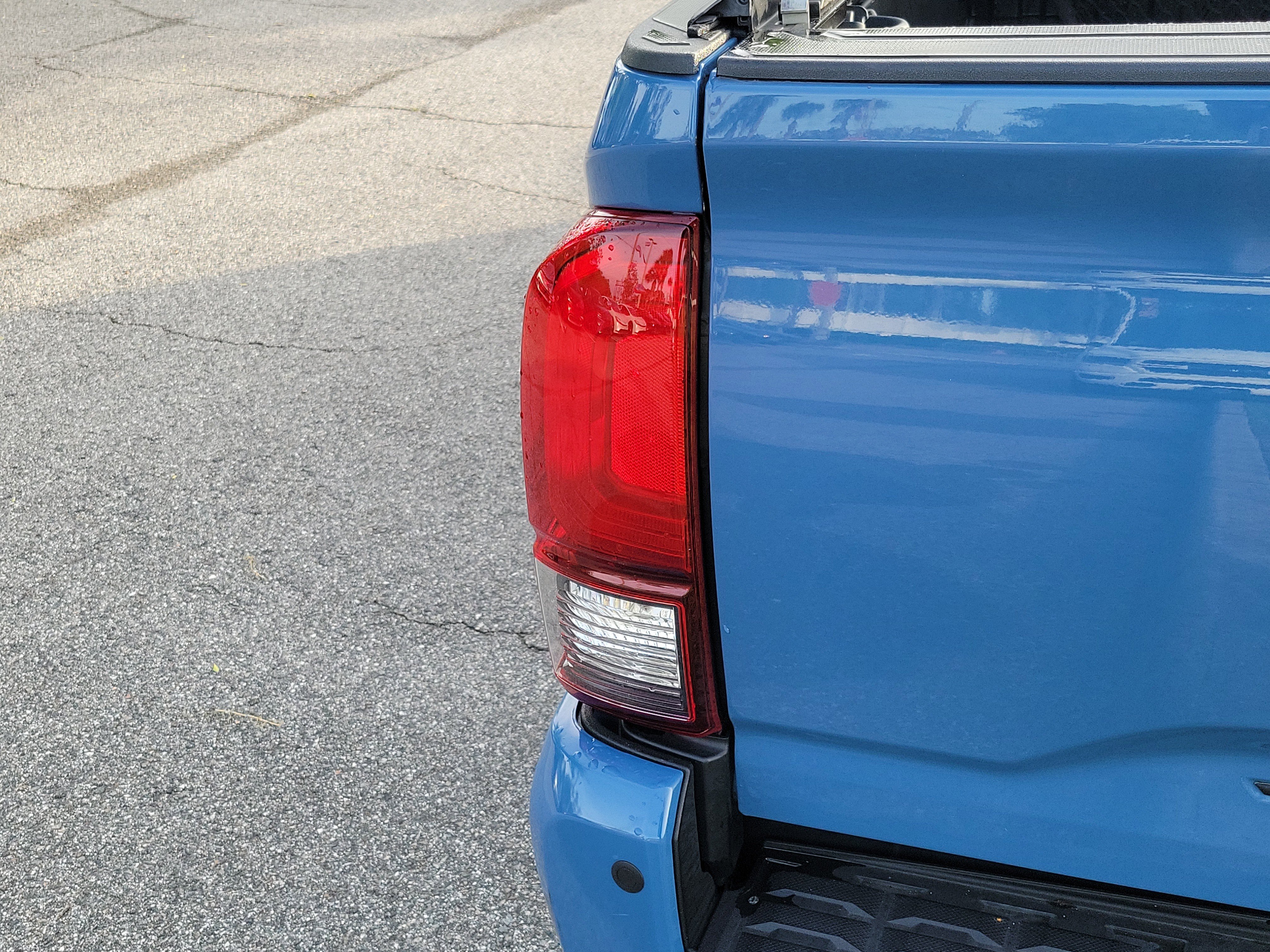 Used 2019 Toyota Tacoma TRD Off-Road w/ Technology Package image 20