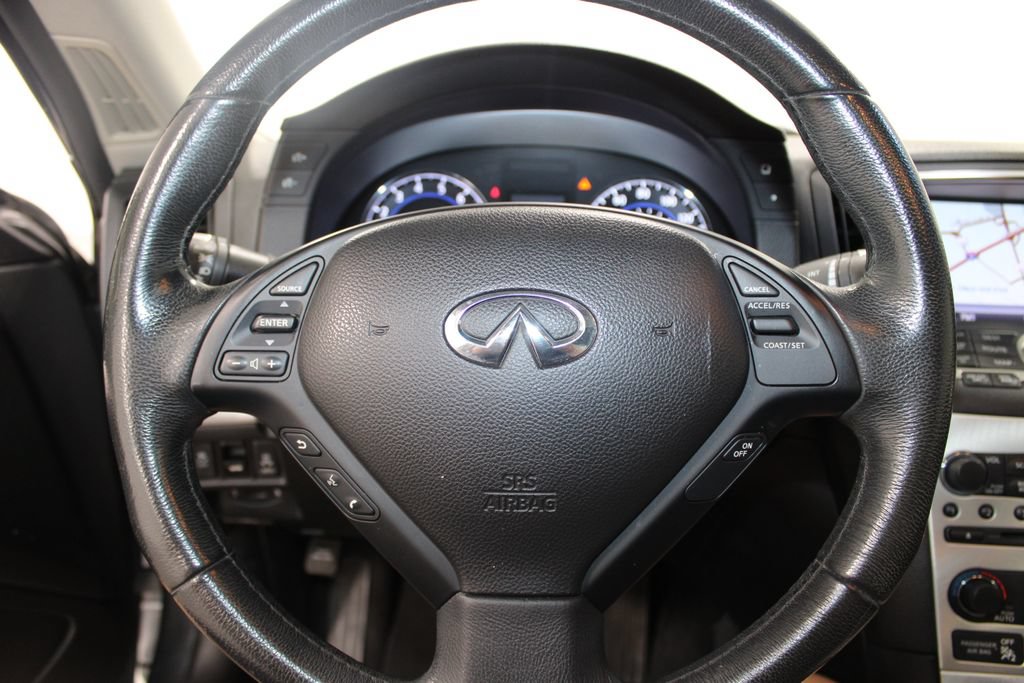 Used 2015 INFINITI Q60 AWD Coupe w/ Premium Package image 30