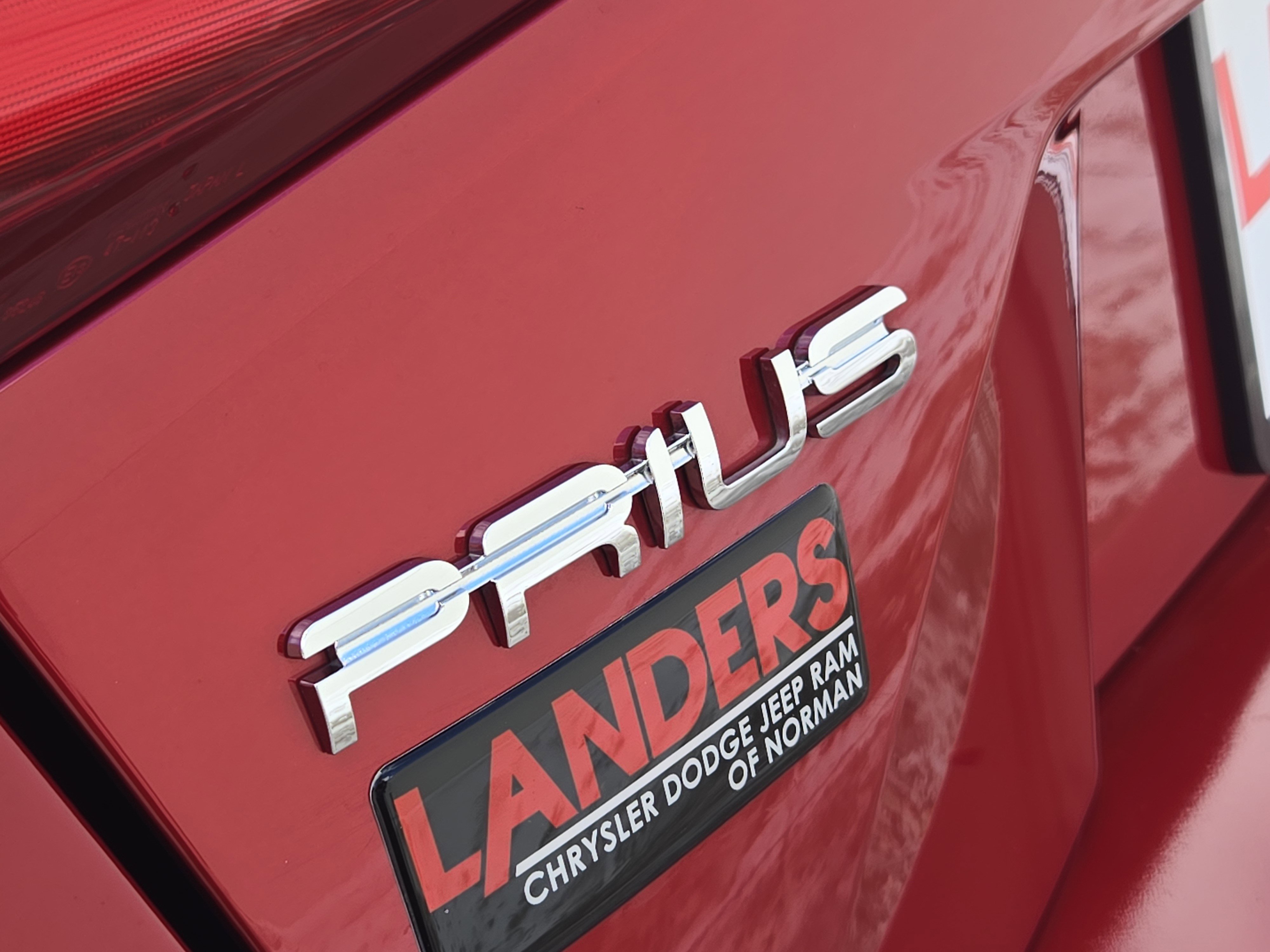 Used 2022 Toyota Prius Limited image 13