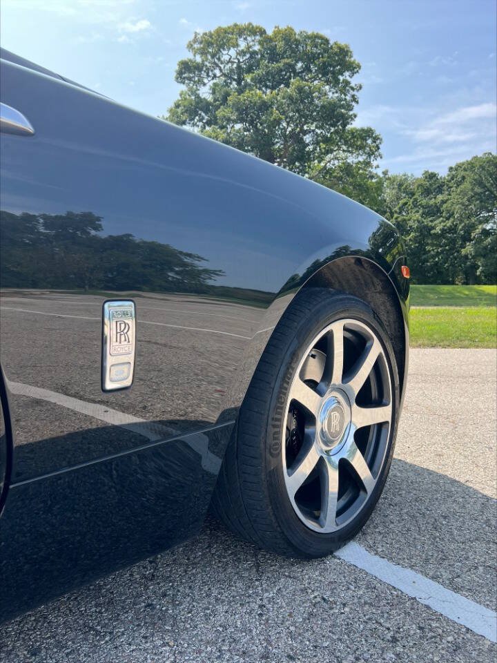 Used 2016 Rolls-Royce Wraith RWD image 12