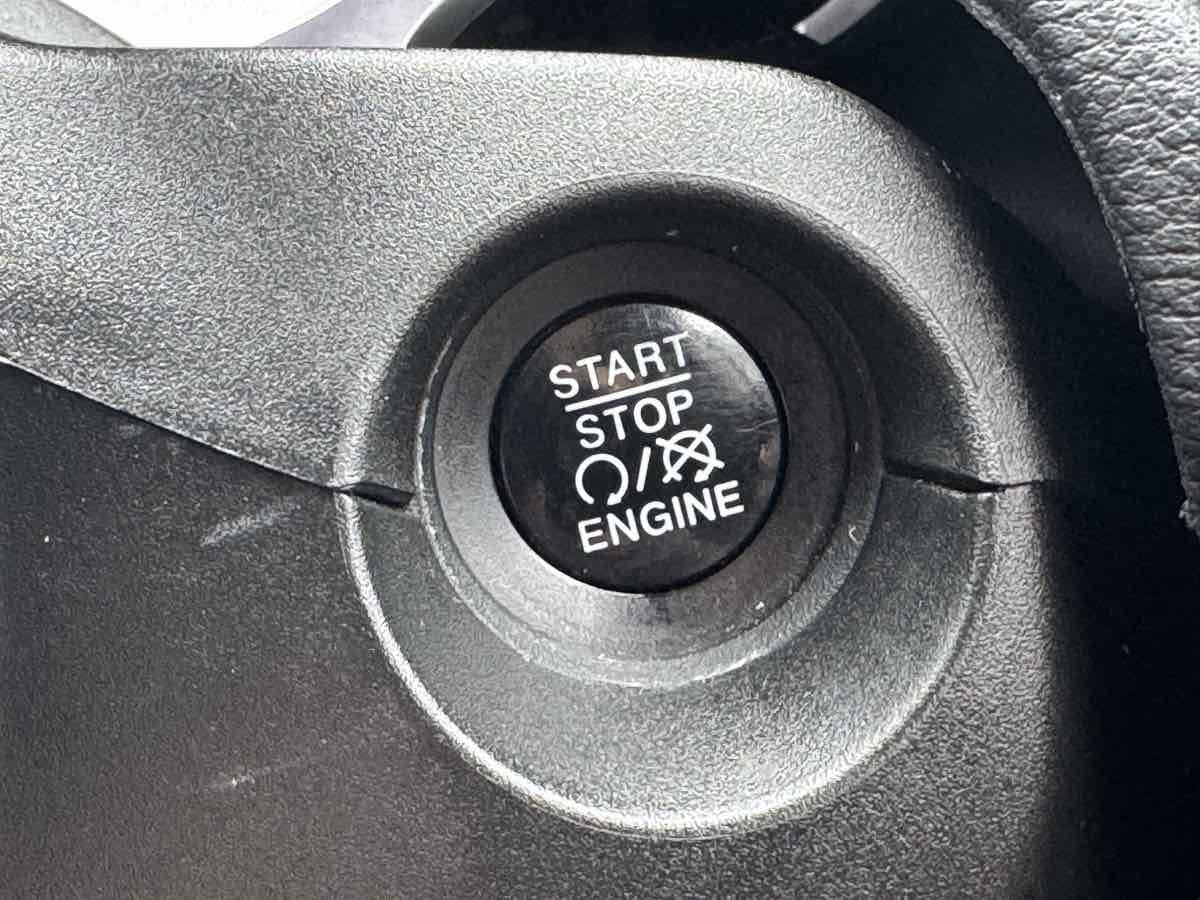 Used 2018 Jeep Compass Latitude w/ Popular Equipment Group AWD/4WD image 34