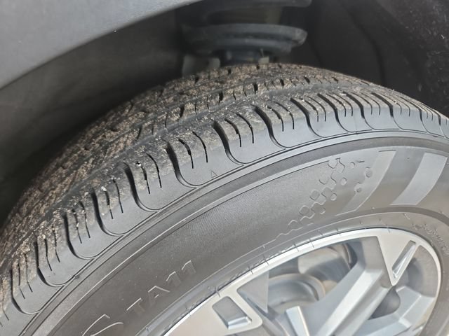 Used 2025 Chevrolet Blazer LT FWD image 27