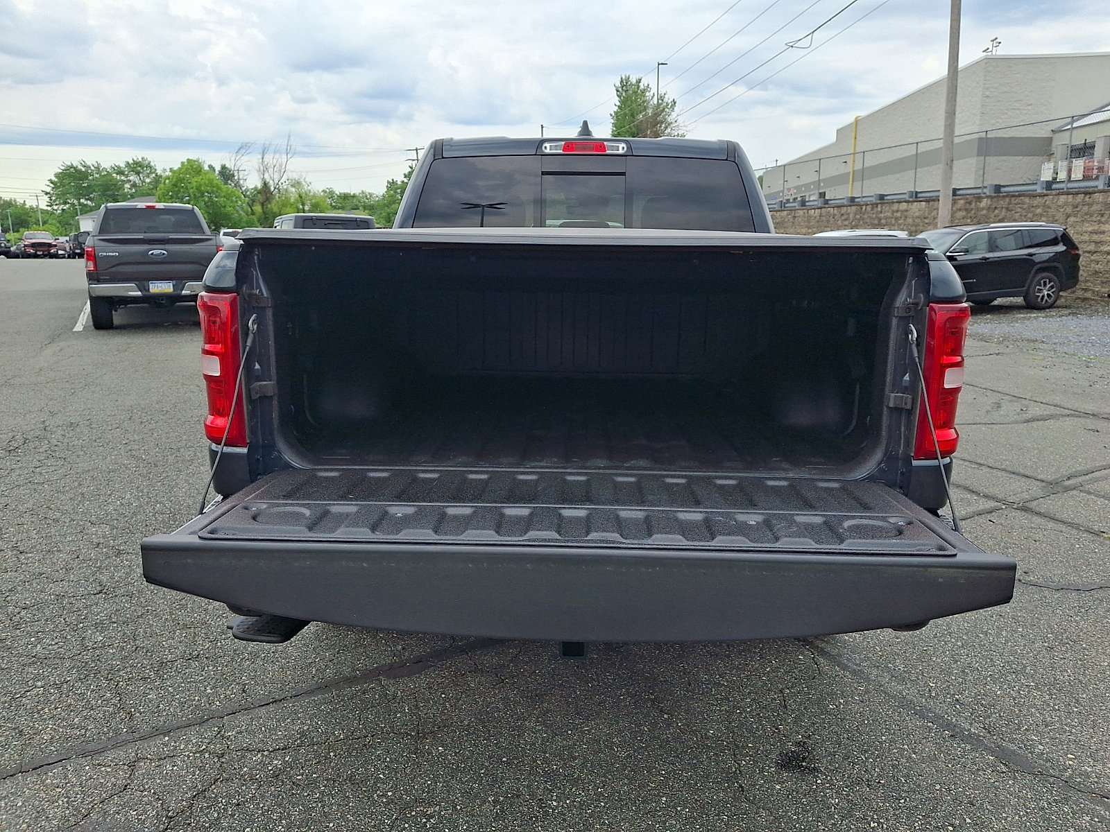 Used 2025 RAM 1500 Big Horn AWD/4WD image 28