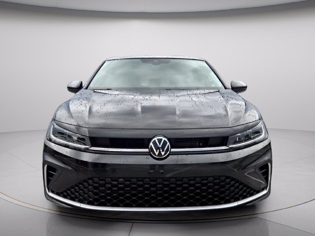 New 2027 Volkswagen Jetta SE FWD image 3