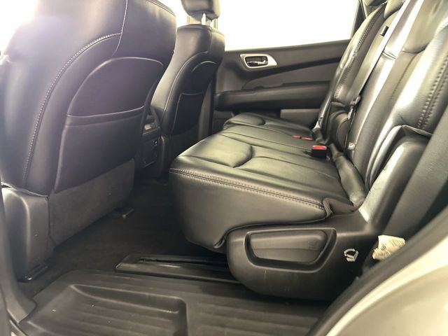 Used 2016 Nissan Pathfinder Platinum image 23