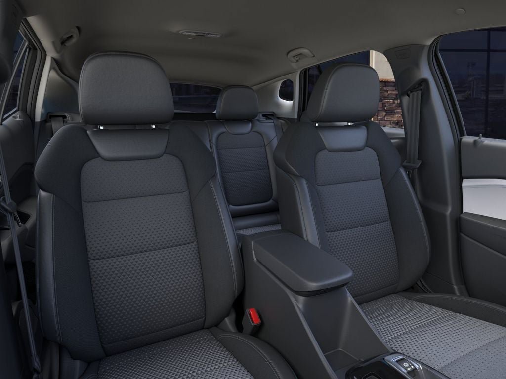 New 2026 Chevrolet Trax LT w/ LT Convenience Package FWD image 16