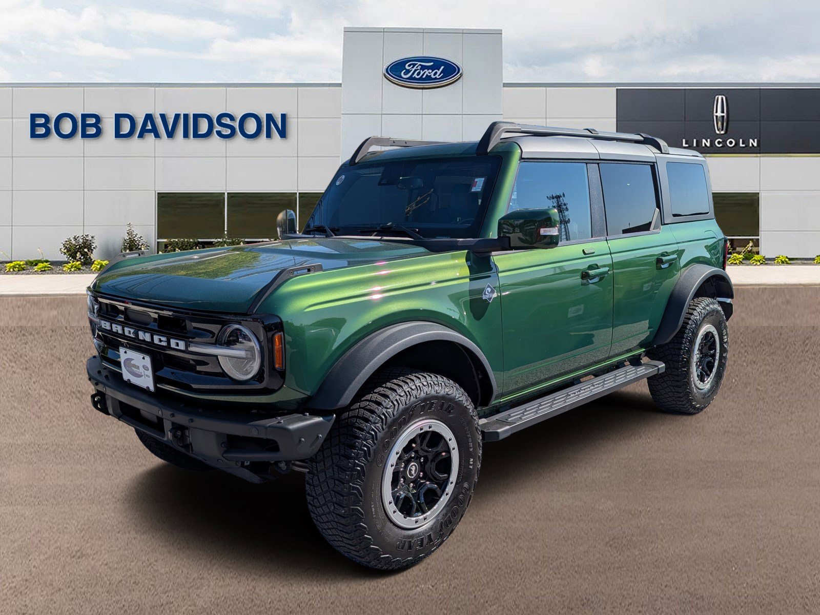 Certified 2023 Ford Bronco Outer Banks w/ Sasquatch Package AWD/4WD image 1