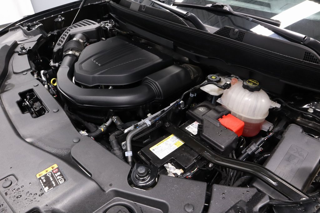 Used 2025 GMC Acadia Elevation image 10