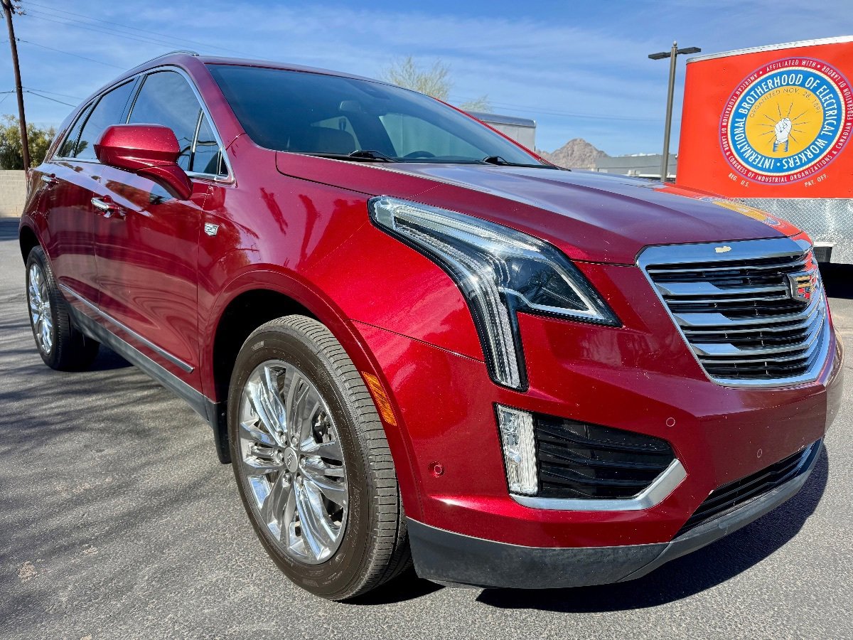 Used 2018 Cadillac XT5 Premium Luxury w/ Driver Assist Package AWD/4WD image 4