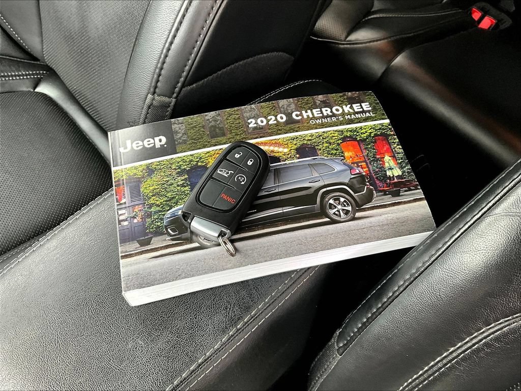 Used 2020 Jeep Cherokee Limited AWD/4WD image 37