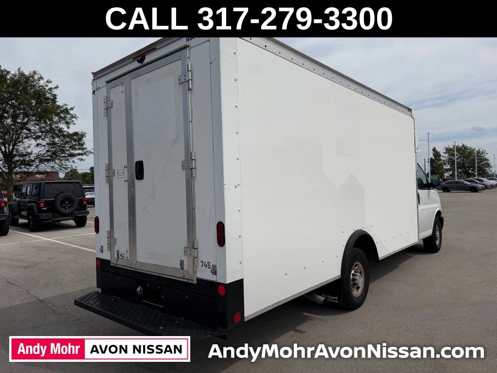 Used 2022 Chevrolet Express 3500 w/ Power Convenience Package RWD image 6