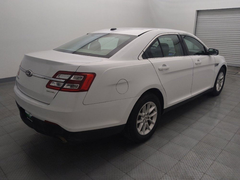 Used 2014 Ford Taurus SE image 9