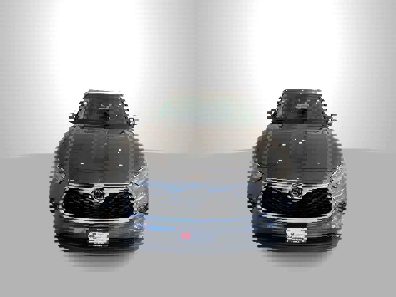 Used 2020 Toyota Highlander XLE image 3