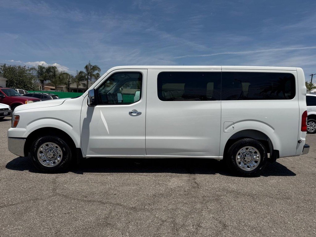Used 2015 Nissan NV 3500 SV w/ Technology Package RWD image 10
