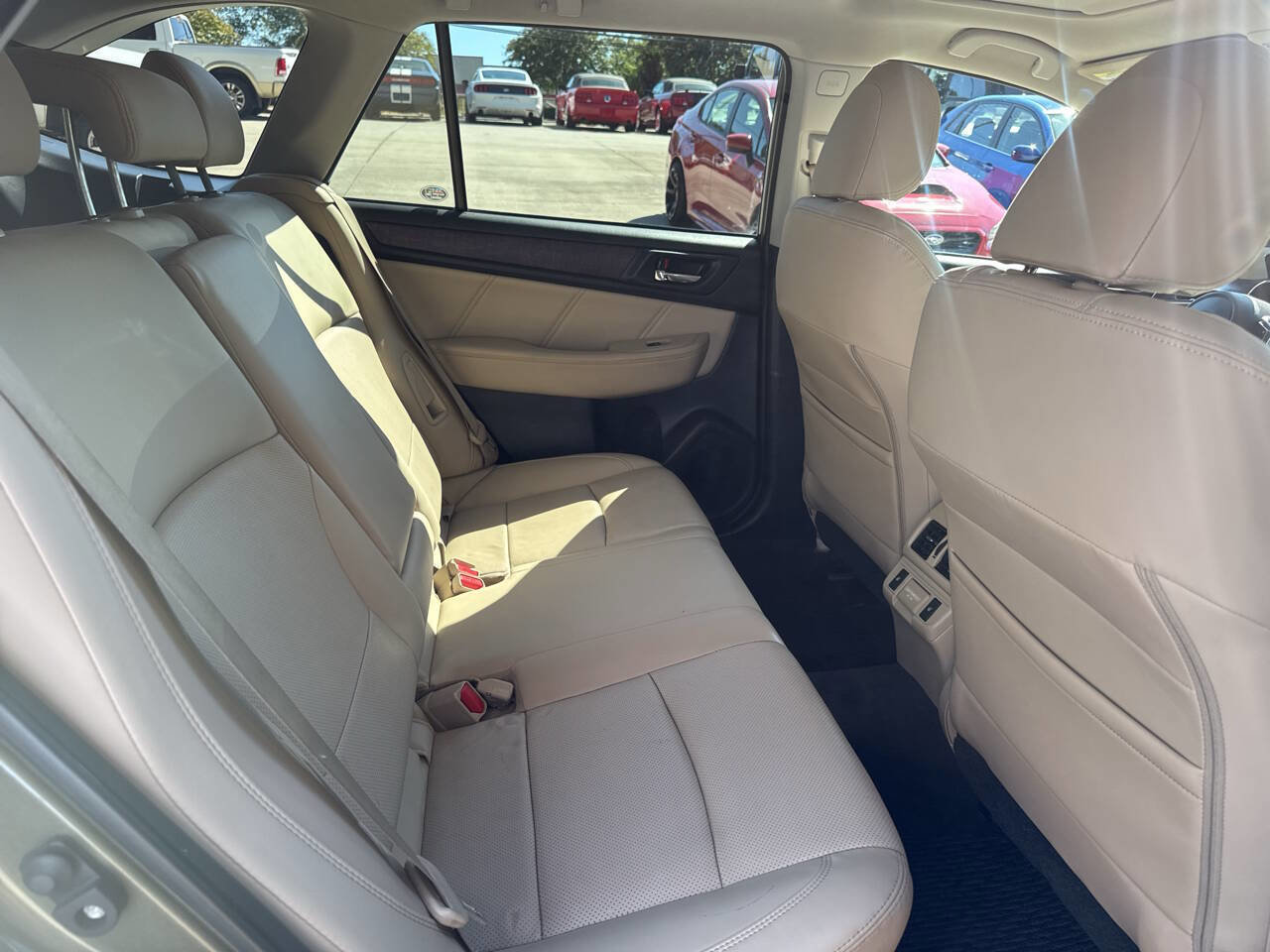 Used 2018 Subaru Outback 2.5i Limited w/ Popular Package #2 AWD/4WD image 15
