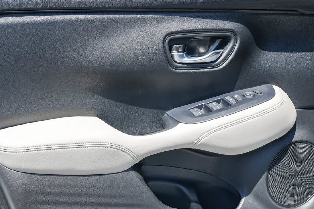 New 2027 Honda HR-V LX image 12