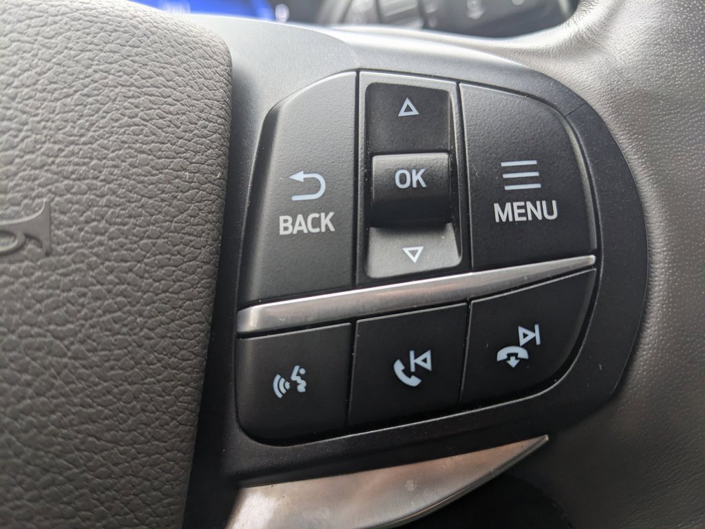 Used 2020 Ford Explorer Platinum w/ Premium Technology Package image 25